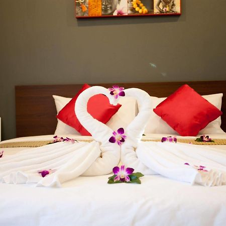 Lucky Lek Resort Rawai Екстер'єр фото