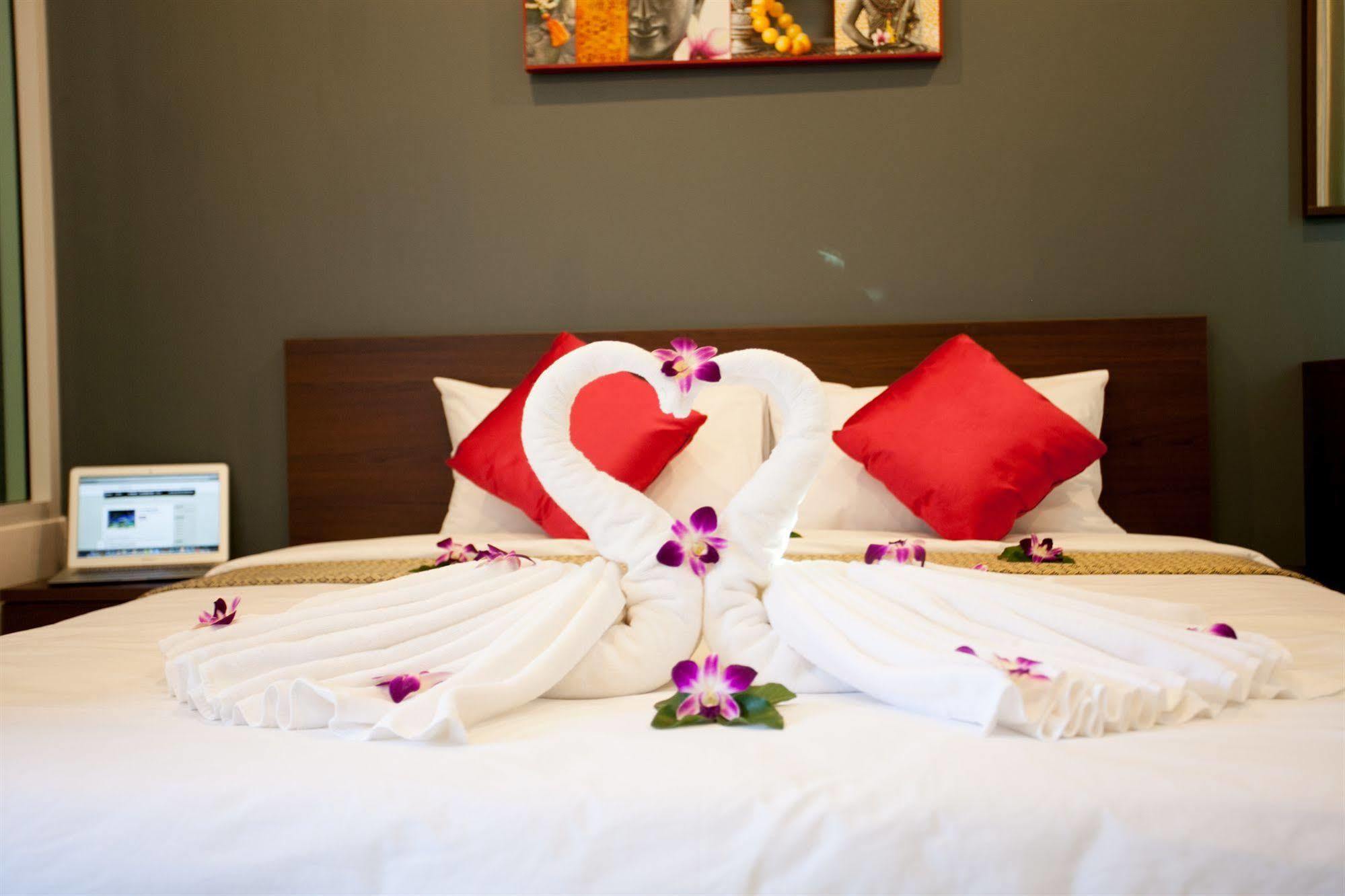 Lucky Lek Resort Rawai Екстер'єр фото